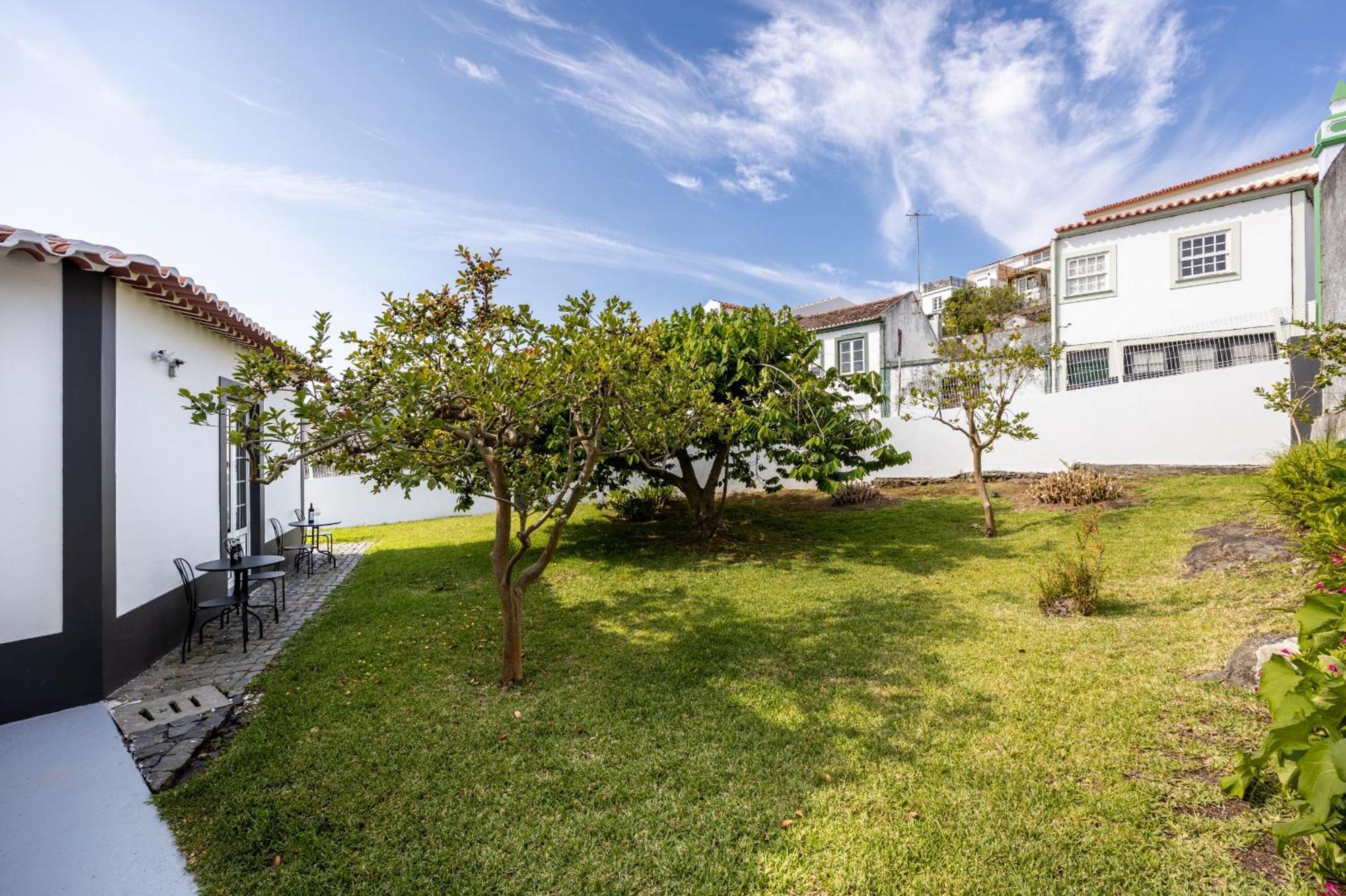 Angra Charming Suites By Seewest Angra do Heroísmo Esterno foto
