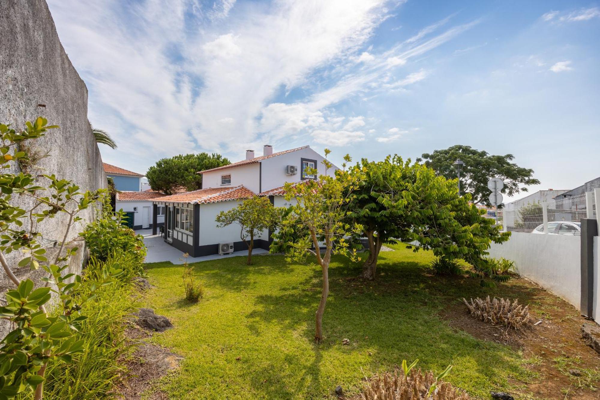 Angra Charming Suites By Seewest Angra do Heroísmo Esterno foto